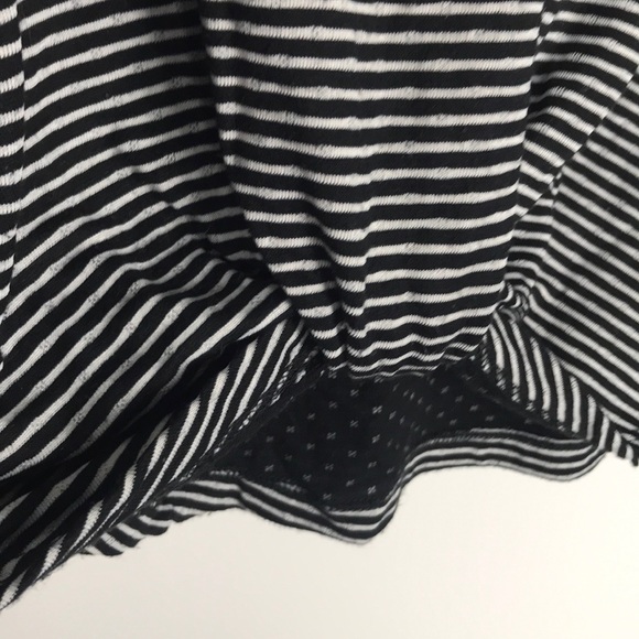 W5 Striped Black and White 3/4 Length Shirt Sz. Sm - Picture 2 of 5